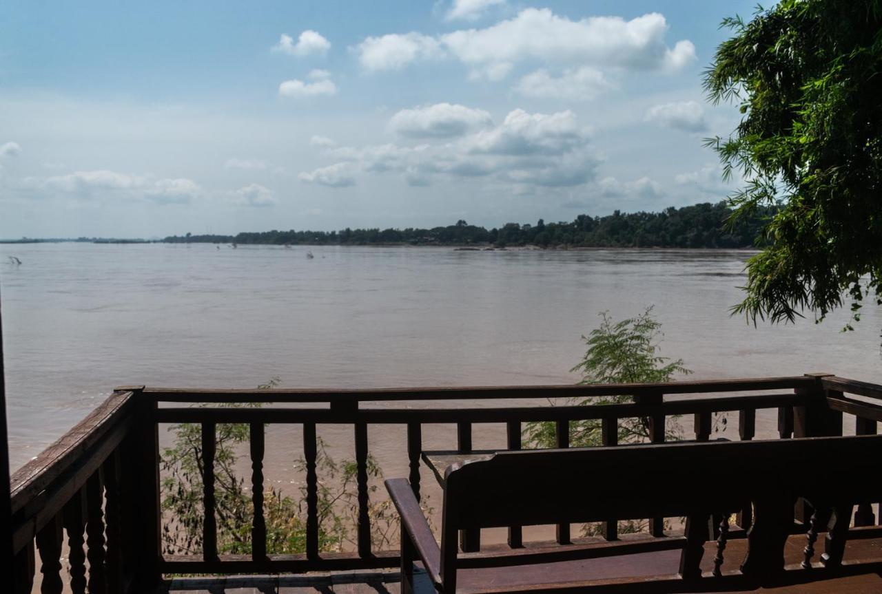 Pomelo Restaurant And Guesthouse - Fishermen & Tammarine Cottages Riverfront - Experience Nature, Culture And Adventure & Tailor-Made Tour Ban Khon エクステリア 写真